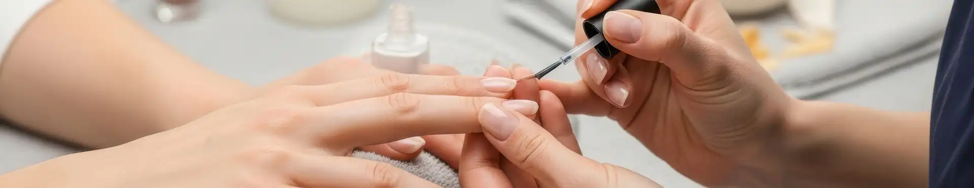 Beauté des mains et des pieds à Bordeaux Bastide